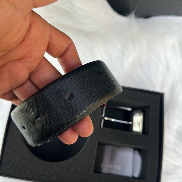 New GUESS Men's Adjustable/Reversible Belt SZ M - Picture 6 of 8